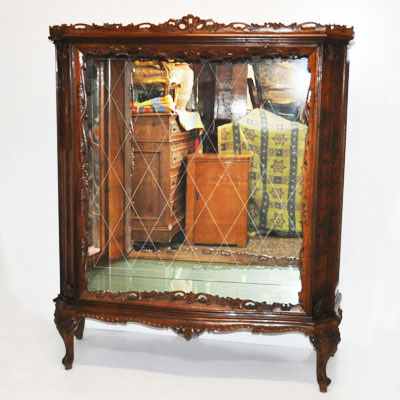Antica vetrina intagliata e traforata - 1905 circa